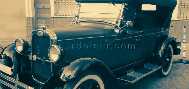 El primer modelo fabricado en Argentina, fue un Chevrolet Doble Phaeton. (1926)