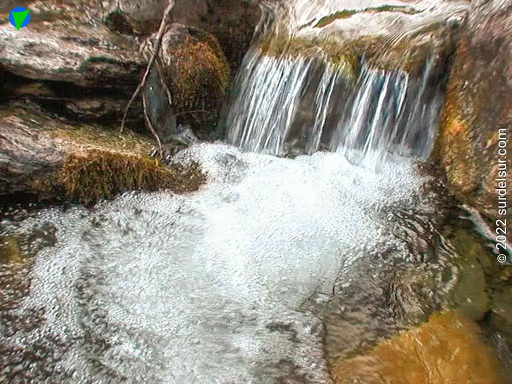 Arroyos y cascadas en las Sierras de los Comechingones